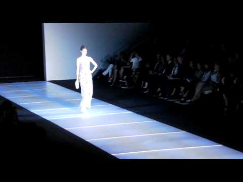 Milano Moda 2011: Giorgio Armani Spring - Summer 2012