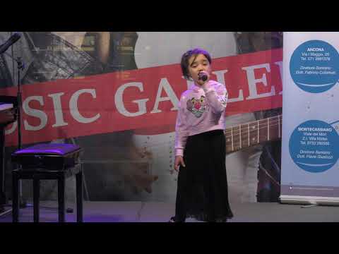 MUSIC GALLERY - NICOLE MARZAROLI