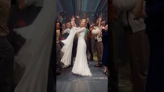 Taylor does fate of Ophelia dance