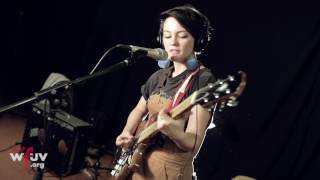 Diet Cig   &quot;Tummy Ache&quot; Live at WFUV