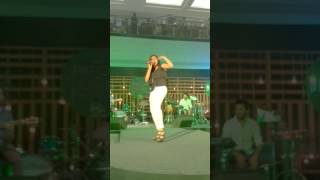 Sau Tarah Ke, Jonita Gandhi live at SGC - Seawoods Grand Central Mall, 9th April 2017
