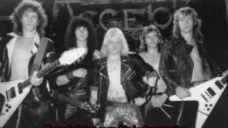 Accept - The King [Lyrics]