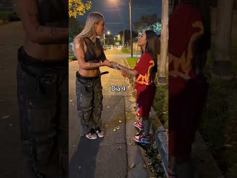 Cómo se hacen amigas las chicas🤣 #humor #argentina #comedia @Nicole #viral