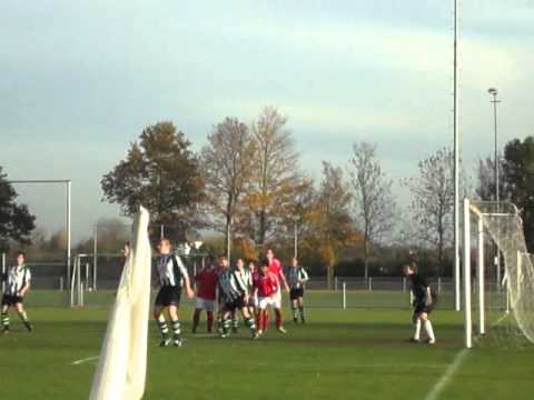 Leerdam sport 3. scoort de 1-1 tegen Tricht 3 (5 november 2011)