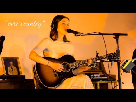 lizzy mcalpine - “over country” (new song debut!!!) @ “always forever older (and wiser)” show LA