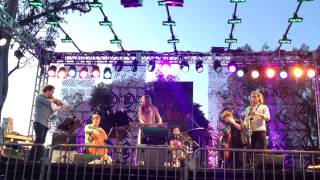 Julia Holter - Horns Surrounding Me