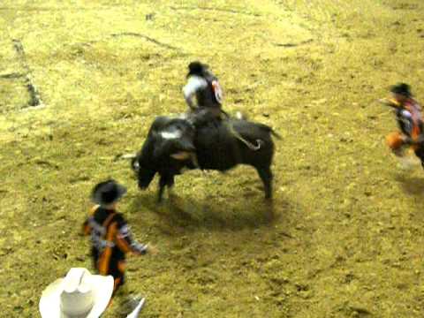Howdy Cloud on Hou Bandit, at Tuff Hedeman's Championship Challenge,  Fort Worth 3-5-11