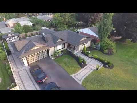 2232 Clarendon Park Drive, Burlington