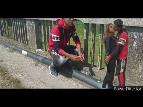 Nikolas - Te asteapta in usa bagaju 2020