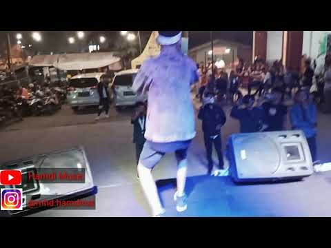 Tama Black - 100%  Live at Warung wahaha (Official Vidio Music)