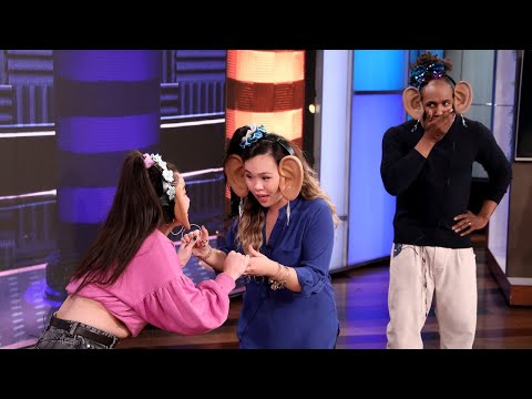 tWitchとファンが「Say Whaaat? (tWitch & Fans Get Tongue-Tied in 'Say Whaaat?')