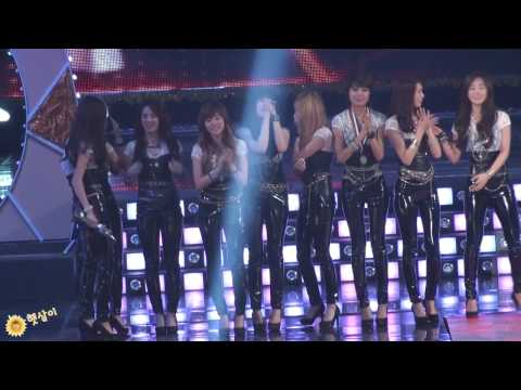 [SNSD fancam] And the winner is ... Super Junior