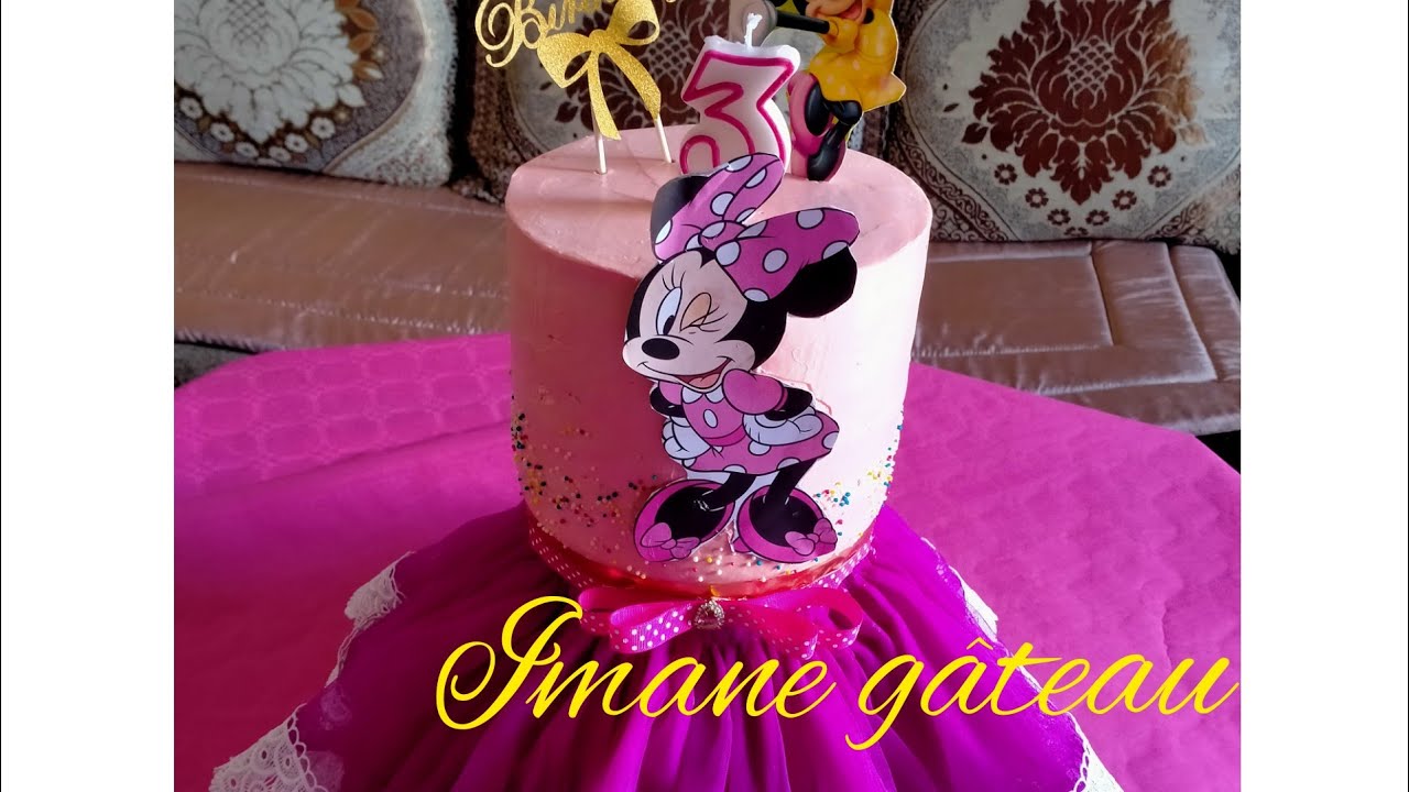 Gâteau d'anniversaire Minnie(décoration sans pâte à sucre) طريقه تزيين كيكةالميني ماوس