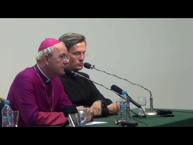 Video Uitspraak van heretical in Engels