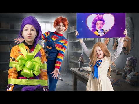 Rumi has a CRAZY FAN 😱! Chucky gifted M3gan, a member of K-pop Demon Hunters!