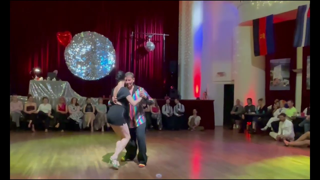 Video thumbnail for Astrid Weiske & Maria Filali - Vals 2022