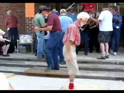 Granpa Shuffelin´ Flash - Hi Fi vs Dave Darell