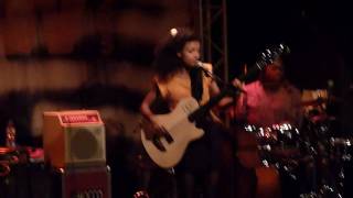 Esperanza Spalding - I Can&#39;t Help it (MJ Cover) - Live @ le New Morning Paris 2009