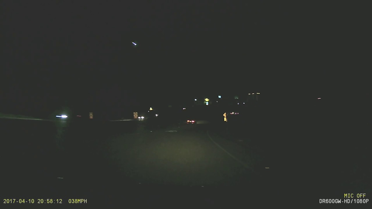 Meteor caught on dashcam streaks across the night sky in Oceanside, Southern California. - YouTube