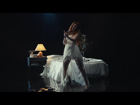 Maiah Manser - Who Are You (Official Music Video)