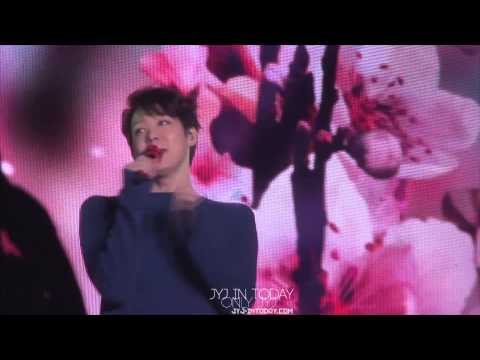 141005 JYJ 강남 한류 페스티벌 유천 그녀와 봄을 걷는다 [@JYJ_inToday] *don't re-upload & re-edit.