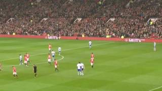 Rooney equals Sir Bobby&#39;s Record