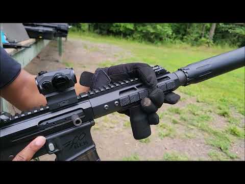 7.5 300 BO YHM BAD LARRY (SUBS VS SUPERS)