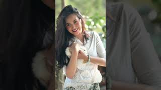 Download lagu Agama Ayushita, Profil dan Biodata Lengkapnya mp3