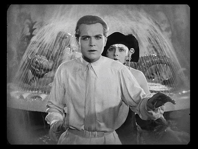 Vídeo relacionado con Wee Blue Coo Movie Film Metropolis Sci Fi Drama Dystopia Utopia Lang Lámina Enmarcada 12 x 16 Pulgadas