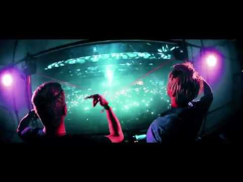 DJ's Play High School Musical in the Club [Remix]