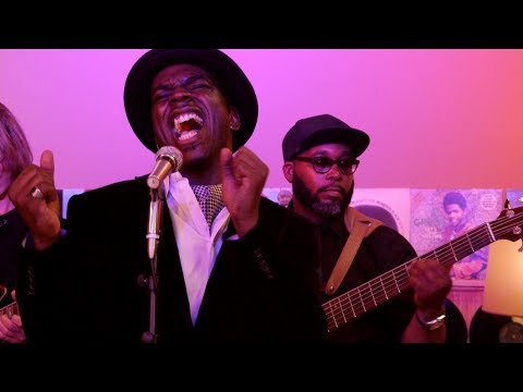 Live Retro Soul Music & Old School R&B: D-Soul Davis