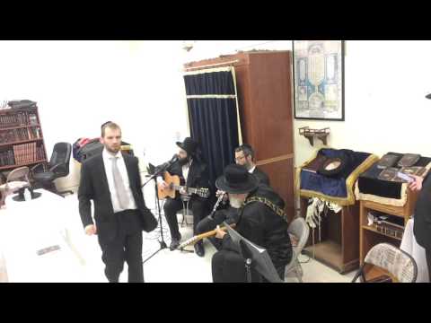 R Yom Tov Ehrlichs song Yakub in English at Khal Chassidim Melave Malka in LA