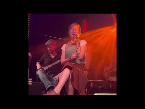 Studio 30 Blues Band feat. Annika - Somewhere