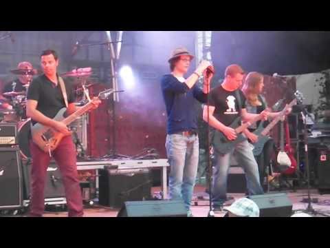 Paratax live mit neuem Song