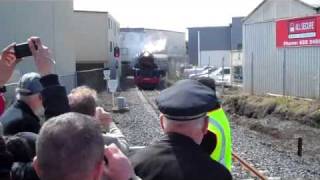 preview picture of video 'Passenger Trains Return to Onehunga ( Special Steam Hauled)'