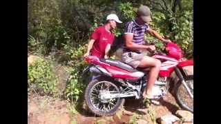 preview picture of video 'Perdidos e subida Impossível moto'
