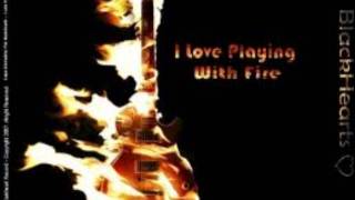 Kristen Stewart and Joan Jett- I Love Playing With Fire