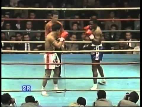 UK Muay Thai Legends: Ronnie Green vs Sakad Petchyindee