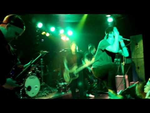 Sarah Where Is My Tea - Intro+New Song (Live@Plan B, Moscow - Generation Fest)