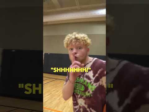 Dunking on a 7'6 hooper!  😳