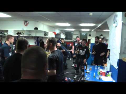 Kassel Huskies Aufstieg 04 Dusche Jürgen Rumrich