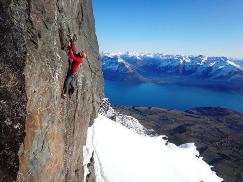 Under Pressure M8, Trad mixed  climbing