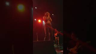 Kali Uchis Ft. Jorja Smith Live- Tyrant