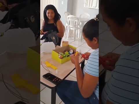 Curso de Flores em EVA  em São Miguel do Fidalgo