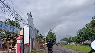 Download lagu Jalan jalan part 1 mp3