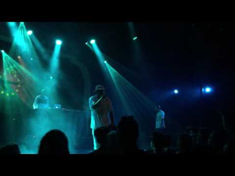 Zwangere Guy - Dokter Guy (live at Boomtown Handelsbeurs Gentse Feesten Belgium 2017)