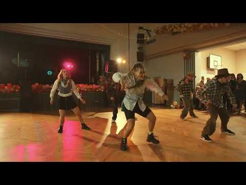 TANEČNÍ VYSTOUPENÍ 4.A | Gymnázium Vyškov