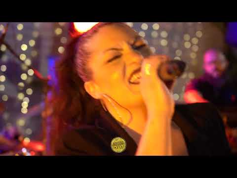 Inside Out Eventi - Wedding Band - 90's Style