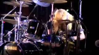 Stryper - The Rock That Makes Me Roll (Live)