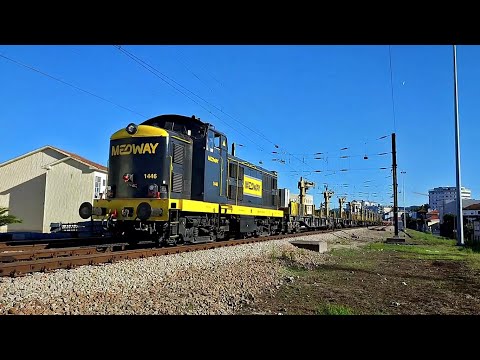 Comboio de transporte de carris (Entroncamento - Tua - Entroncamento)